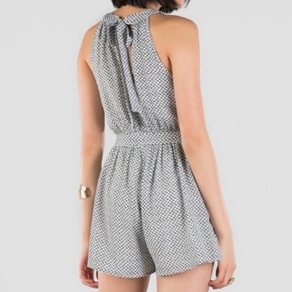 Francesca's Women's Geometric Halter Romper Black Size S Sleeveless - Picture 2 of 6